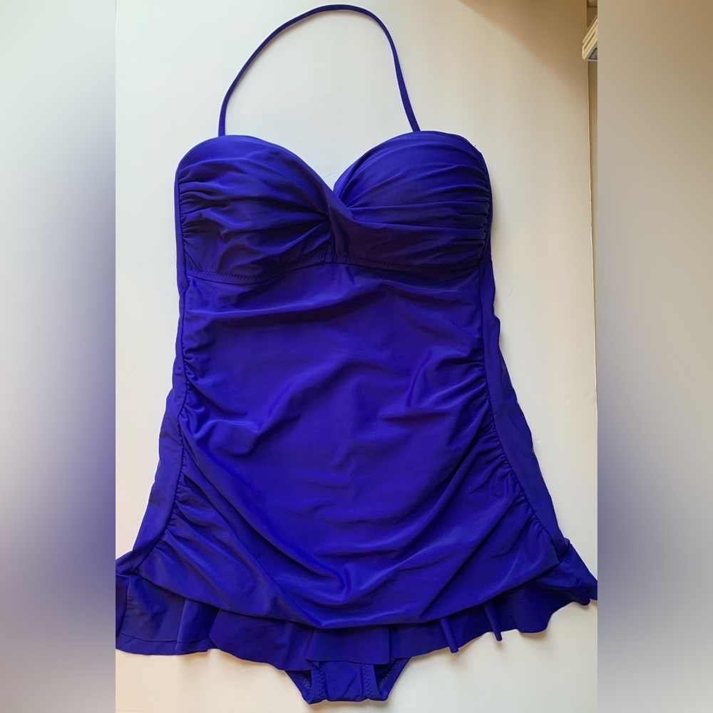Abs ALLEN SCHWARTZ ONE PIECE RUFFLED SWIMSUIT NWT😍